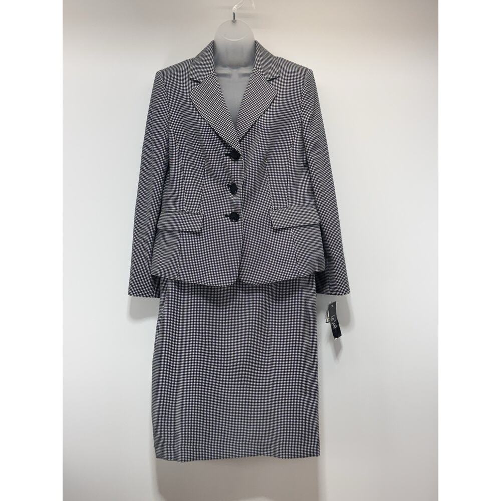 Le Suit Black Ivory Skirt Suit (2-Pieces) New With Tags Women’s Size 12 NWT